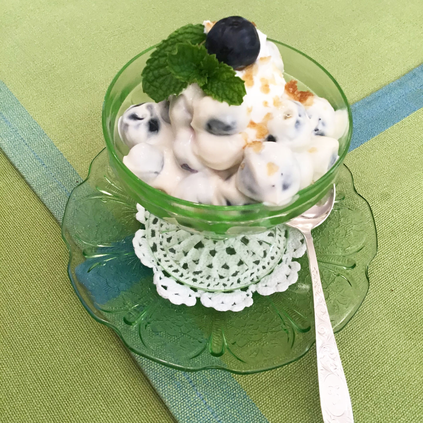 Delicious Blueberry Dessert